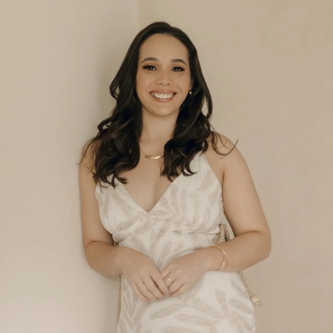 Retrato da arquiteta Luana, cliente da Domus Media